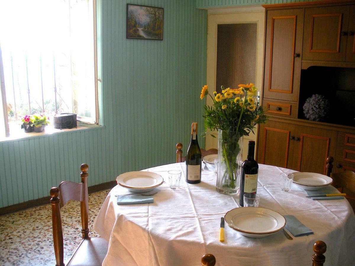 Villa Cascina Tra I Vigneti A Nizza Monferrato Extérieur photo
